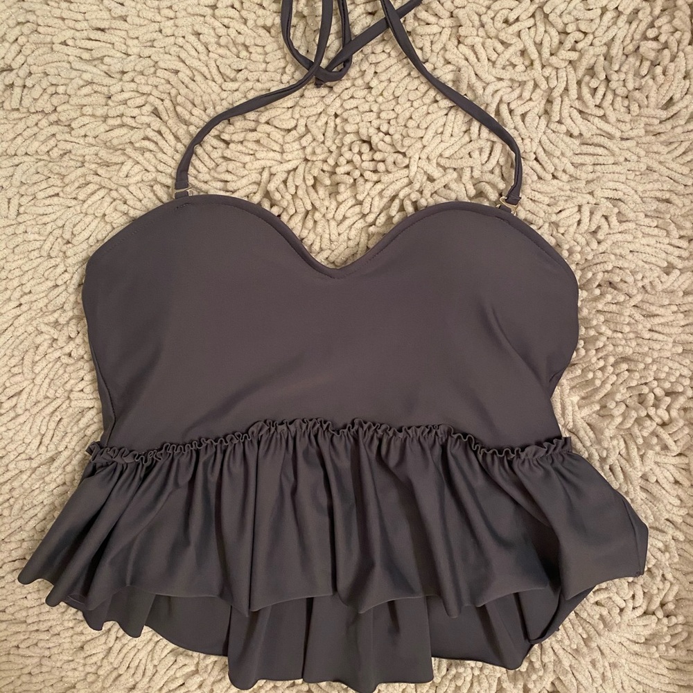 Like new grey Kortni jeane top